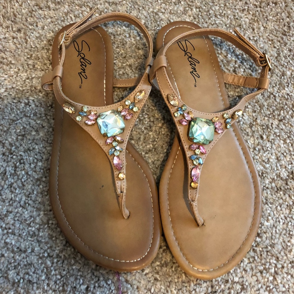 Cute basic sandals